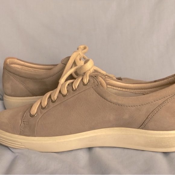 Gently worn ECCO Soft 7 nubuck “warm gray” sneakers 8-8.5 / 39 - Picture 4 of 11